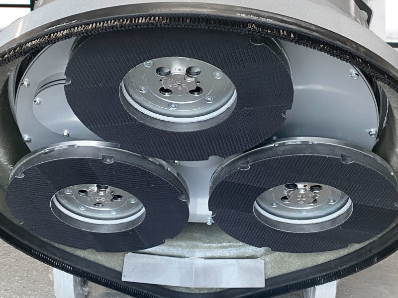 Lavina grinder with foam plates