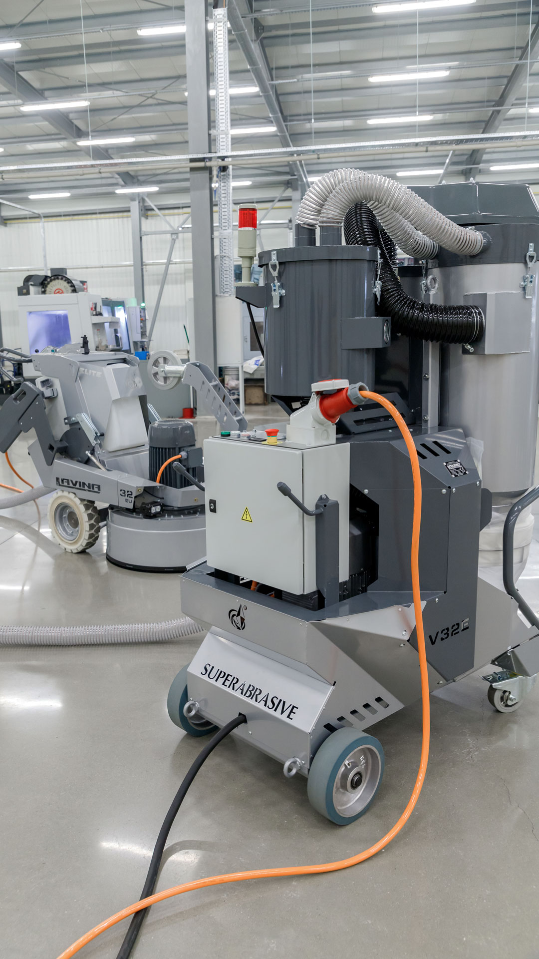 Lavina Vacuum V32E with Hepa for heavy grinding