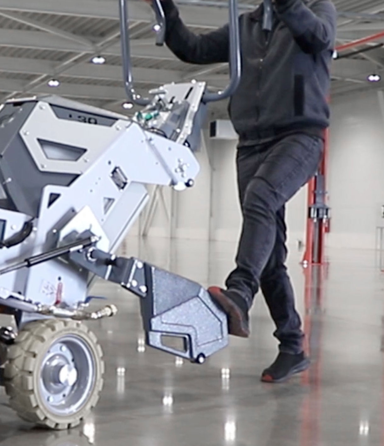 tilting machine back for tool changes