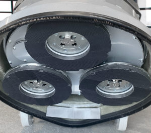 Lavina grinder with foam plates