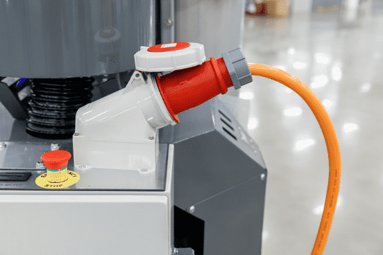 distribution plug on vacuum