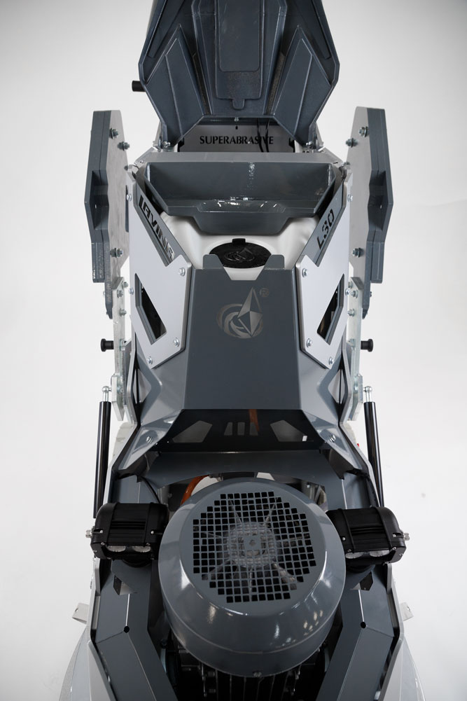 L30 new storage compartment