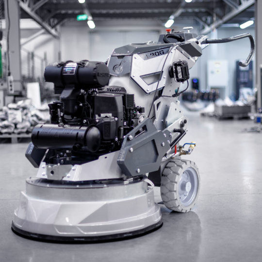 new L30G S7 grinder in warehouse